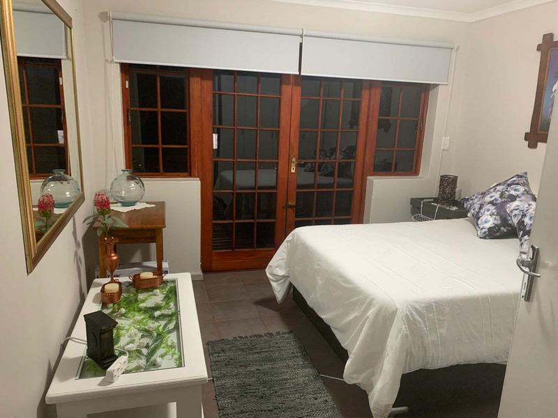 4 Bedroom Property for Sale in Fraaiuitsig Western Cape